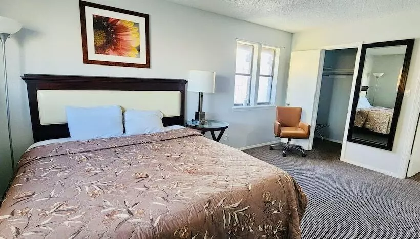 Motel 6 Borger, Tx Boom Town