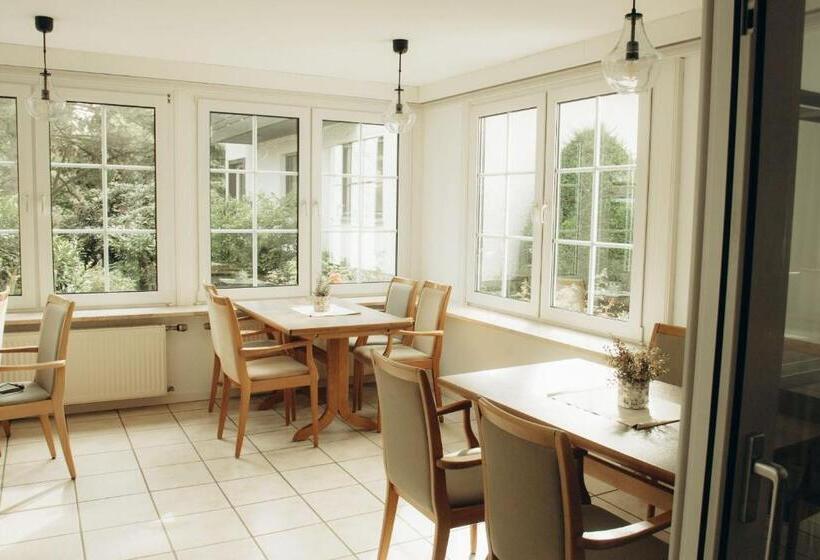 Отель The Resting Place