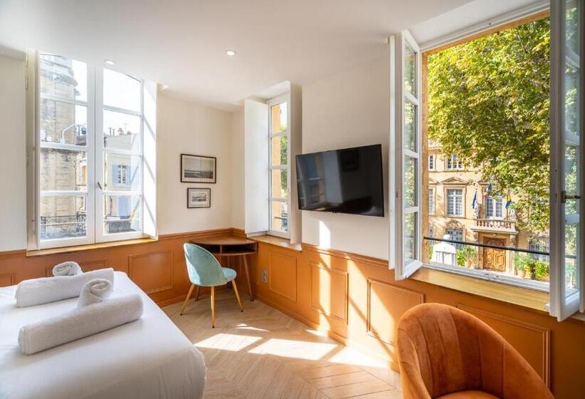 La Réserve De Salon De Provence