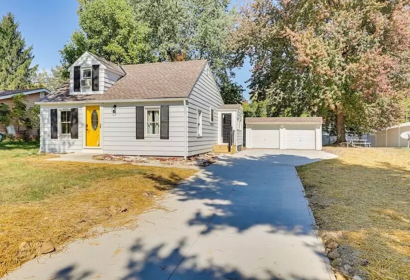 Modern Northfield Cottage W/ Yard!