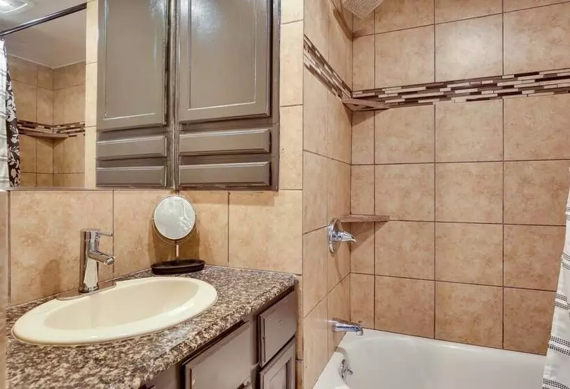 Modern Northfield Cottage W/ Yard!