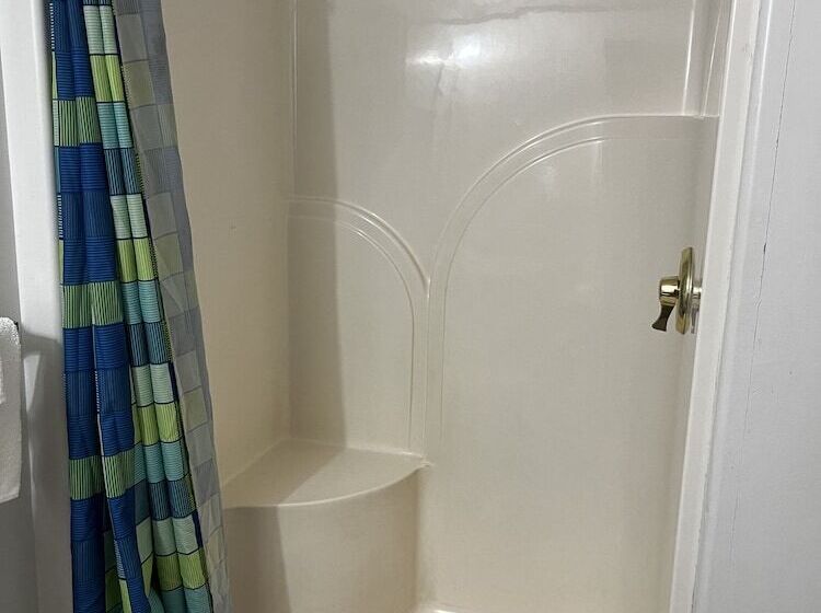 모텔 Grand Howell Inn