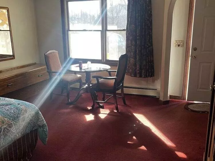 Motelli Grand Howell Inn