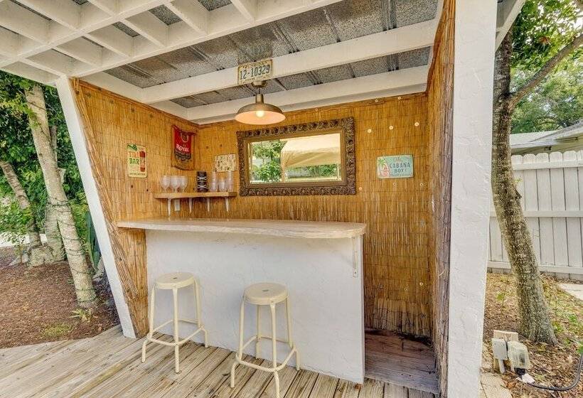 Mount Dora Home: Private Pool, Spa & Tropical Bar!