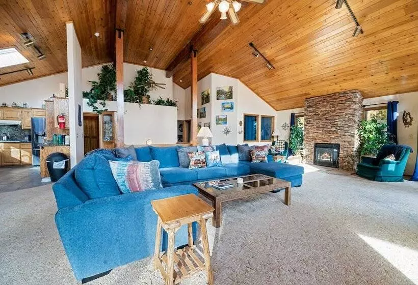 North Shore Lakefront