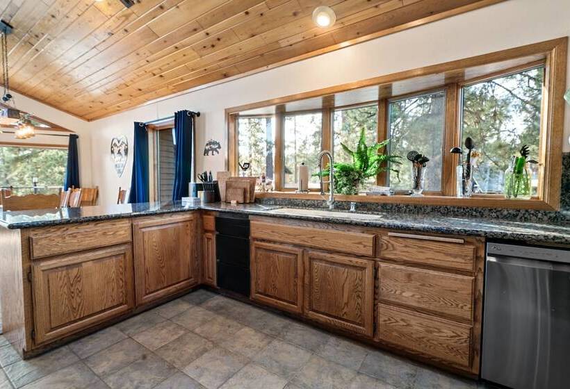 North Shore Lakefront