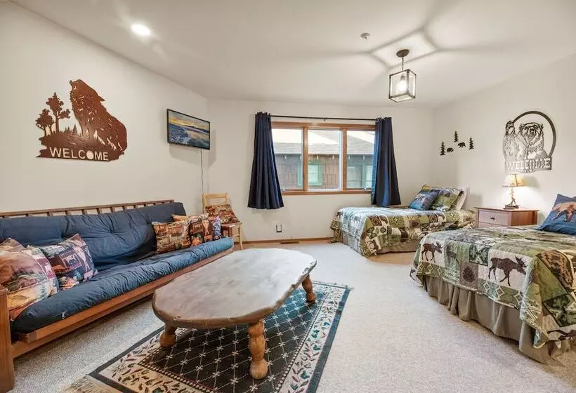 North Shore Lakefront