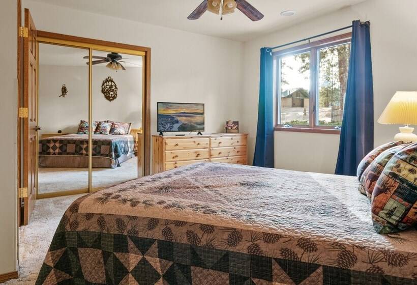 North Shore Lakefront