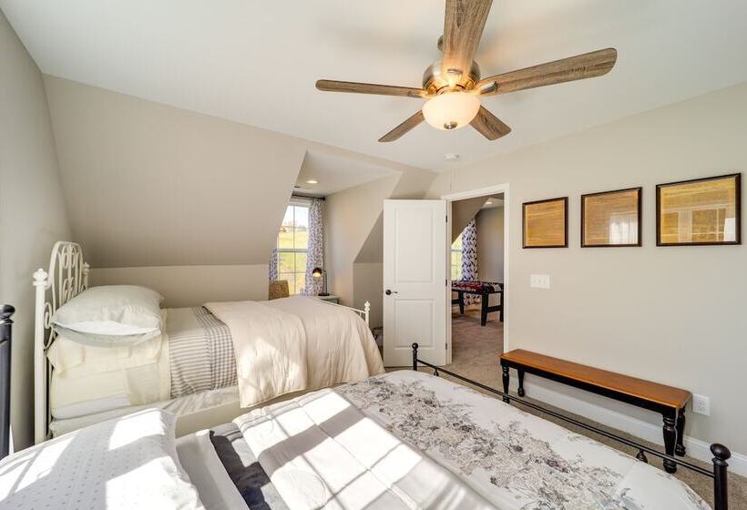 Peaceful Butler Hideaway At The Pond