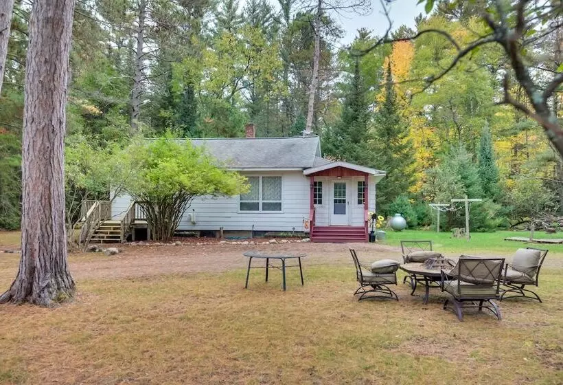 Peaceful Saint Germain Home W/ Fire Pit!