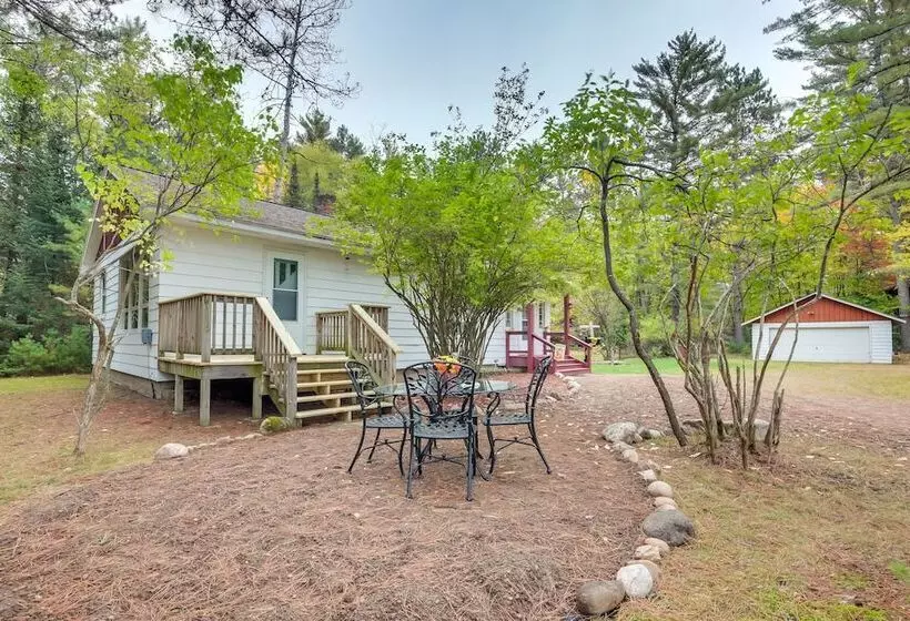 Peaceful Saint Germain Home W/ Fire Pit!