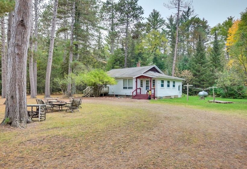 Peaceful Saint Germain Home W/ Fire Pit!