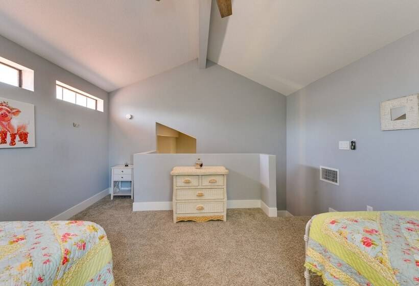 Pet Friendly Mesa Vacation Home W/ Furnished Patio