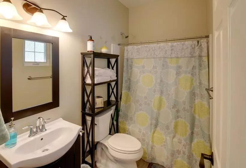 Pet Friendly Stevensville Home W/ Mountain Views!