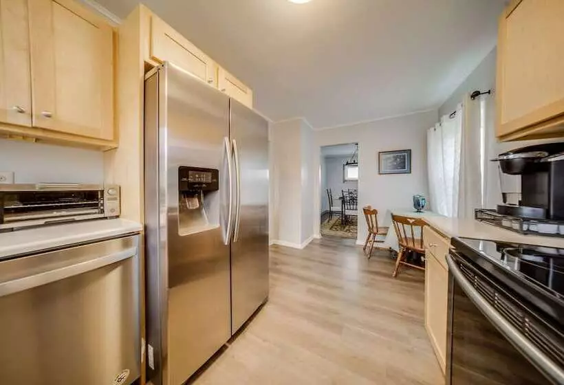 Quaint Ripley Retreat   5 Mi To Ripley Beach!