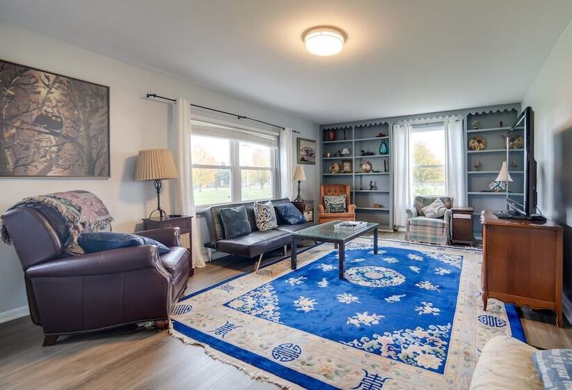 Quaint Ripley Retreat 5 Mi To Ripley Beach!