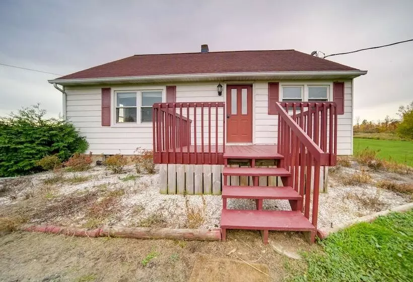 Quaint Ripley Retreat   5 Mi To Ripley Beach!