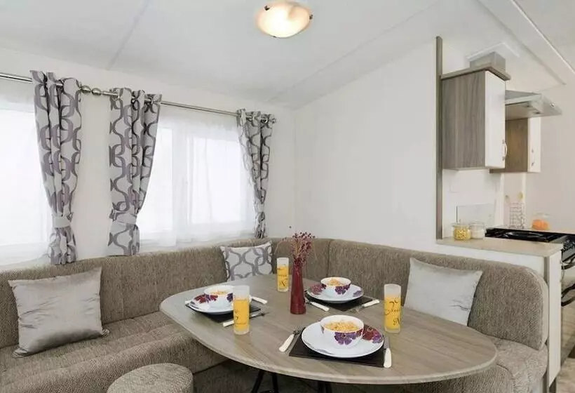 Residenssi L76 Rickardos Holiday Lets