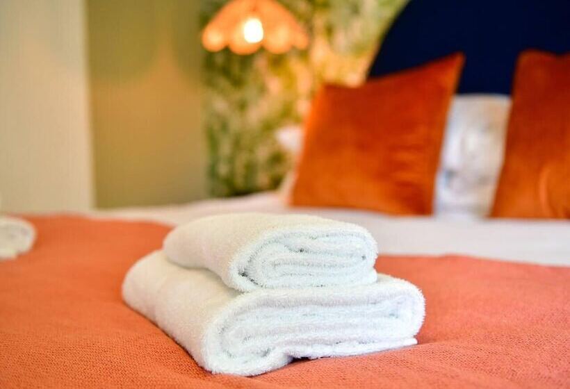 레지던스 Stunning 3 Bed House In Cardiff With Free Parking!