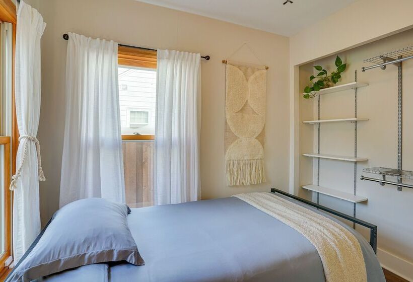 Richfield Retreat W/ Fire Pit, Gas Grill & Yard!