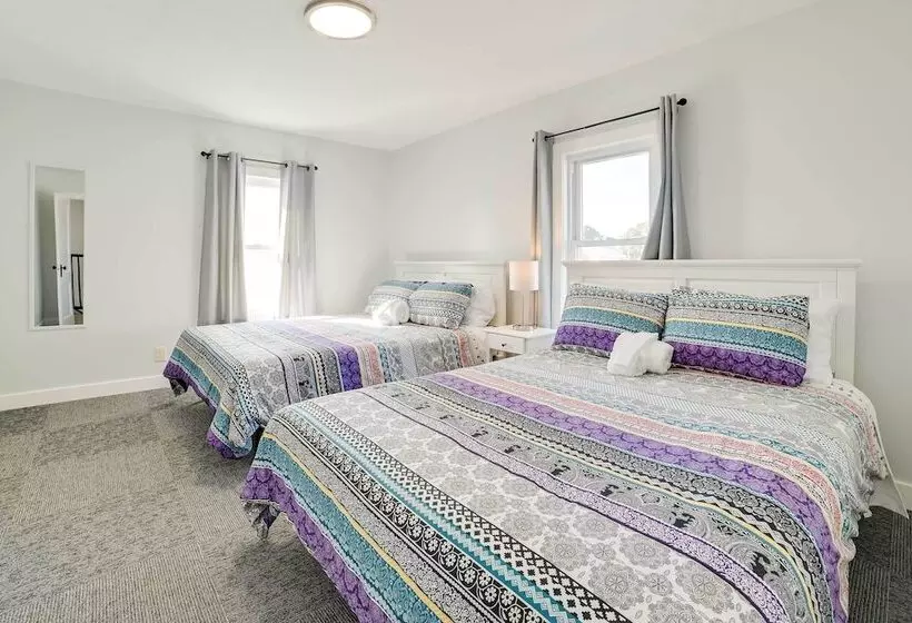 Dom Rodzinny Lakeview Getaway   Walk To Lake Huron