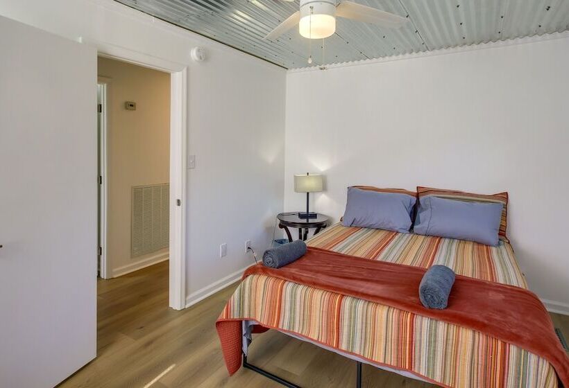 Rustic Whitwell Home W/ Grill, Near State Parks!