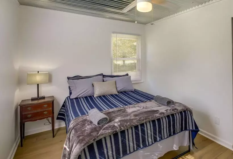 Rustic Whitwell Home W/ Grill, Near State Parks!