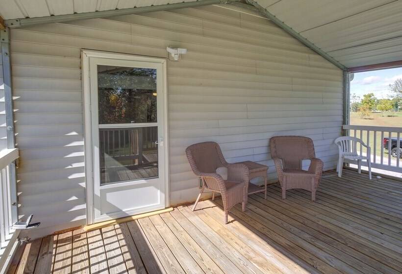 Rustic Whitwell Home W/ Grill, Near State Parks!