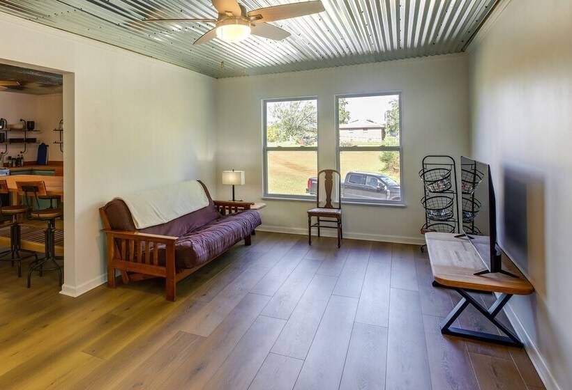 Rustic Whitwell Home W/ Grill, Near State Parks!