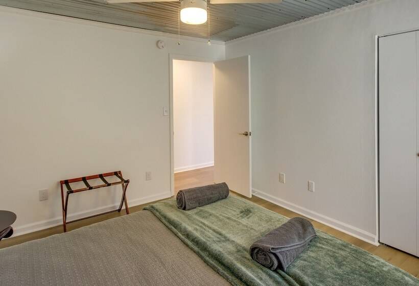 Rustic Whitwell Home W/ Grill, Near State Parks!