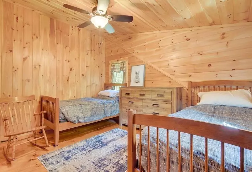 Scenic Franconia Cabin ~ 6 Mi To Cannon Mountain!