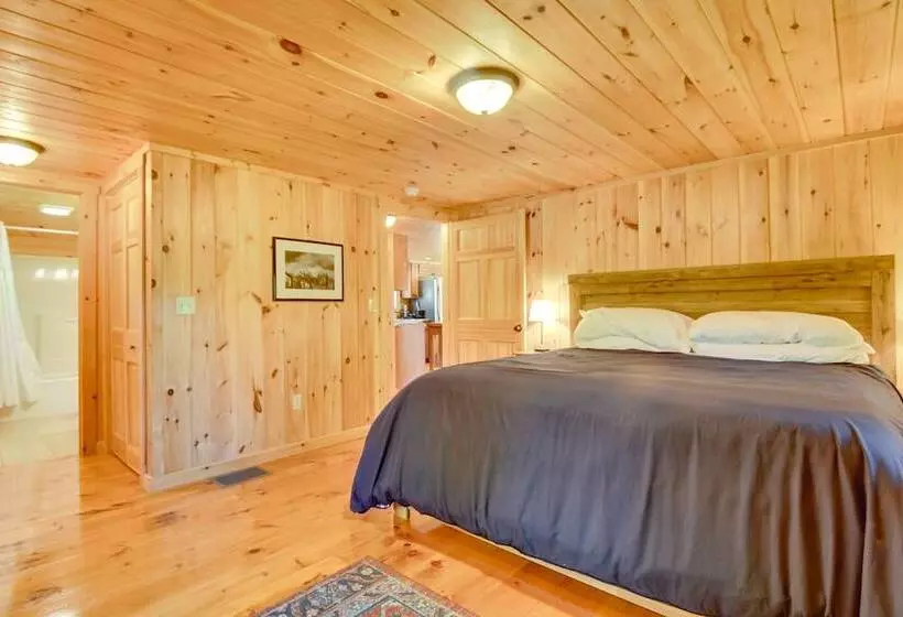 Scenic Franconia Cabin ~ 6 Mi To Cannon Mountain!