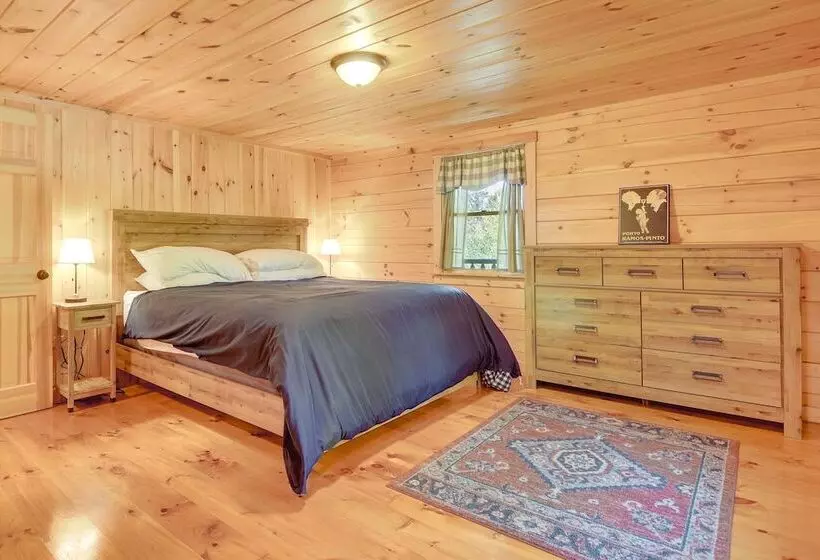 Scenic Franconia Cabin ~ 6 Mi To Cannon Mountain!