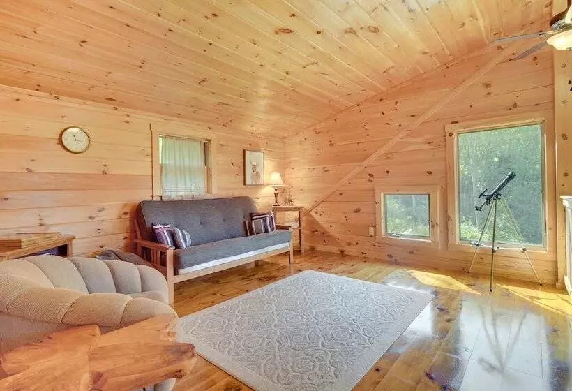 Scenic Franconia Cabin ~ 6 Mi To Cannon Mountain!