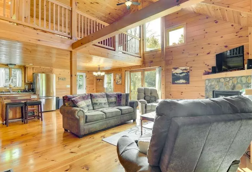 Scenic Franconia Cabin ~ 6 Mi To Cannon Mountain!