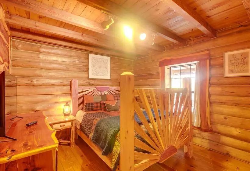 Serene Pikeville Cabin: 20 Mi To Fall Creek Falls!