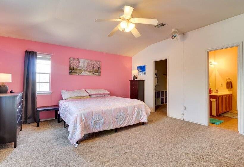 Pet Friendly Austin Area Home W/ Outdoor Oasis