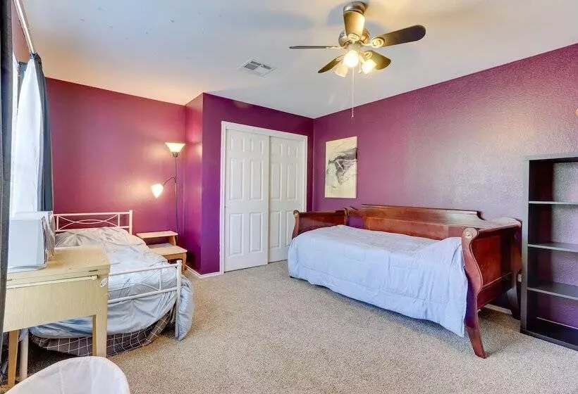 Pet Friendly Austin Area Home W/ Outdoor Oasis