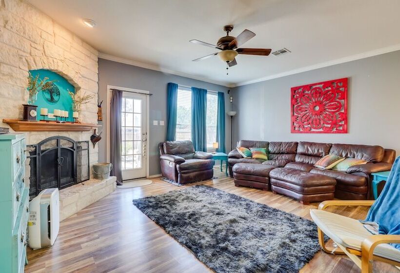 Pet Friendly Austin Area Home W/ Outdoor Oasis