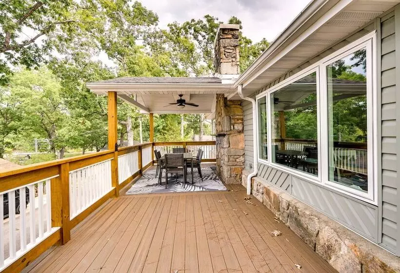 Lakefront Home W/ Private Dock In Sunrise Beach!