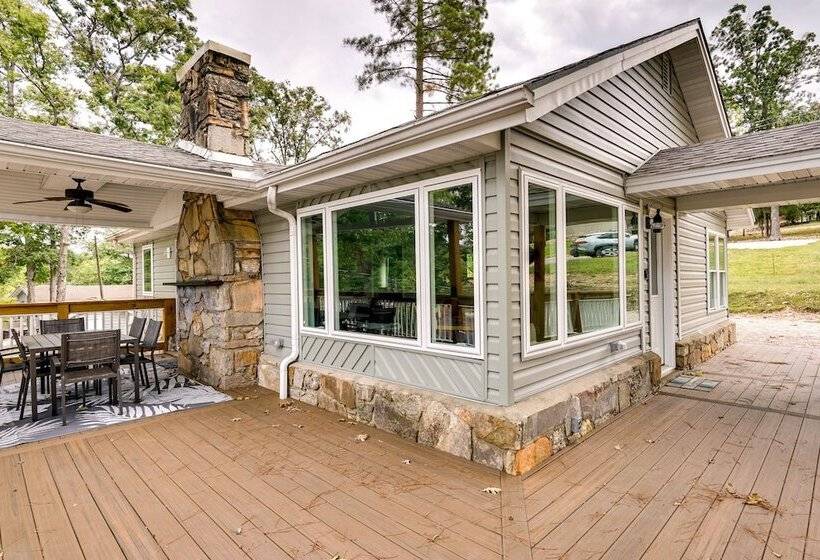 Lakefront Home W/ Private Dock In Sunrise Beach!