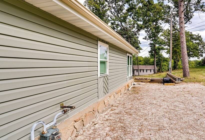 Lakefront Home W/ Private Dock In Sunrise Beach!