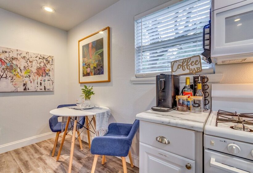 The Dragonfly House Walk To Downtown Pensacola