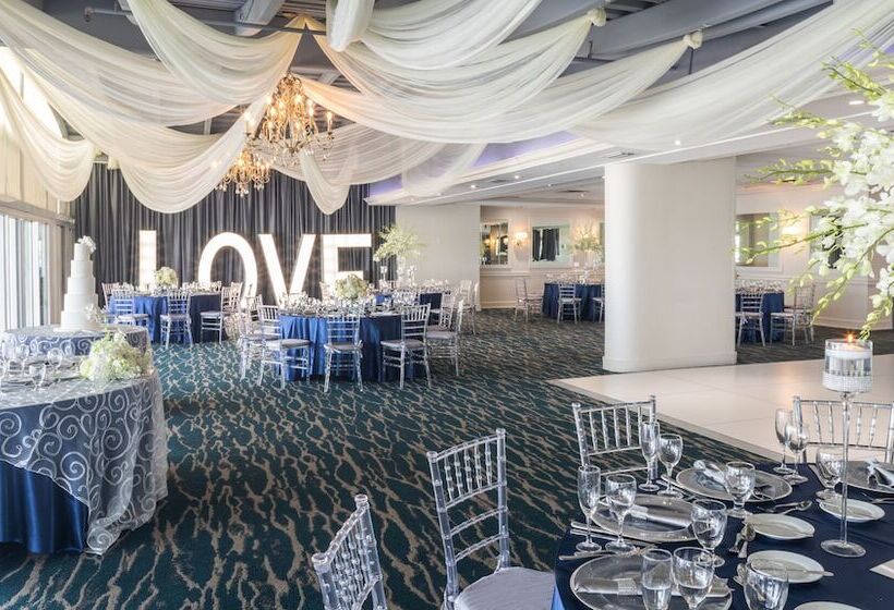 The Grand Hotel Biscayne Bay