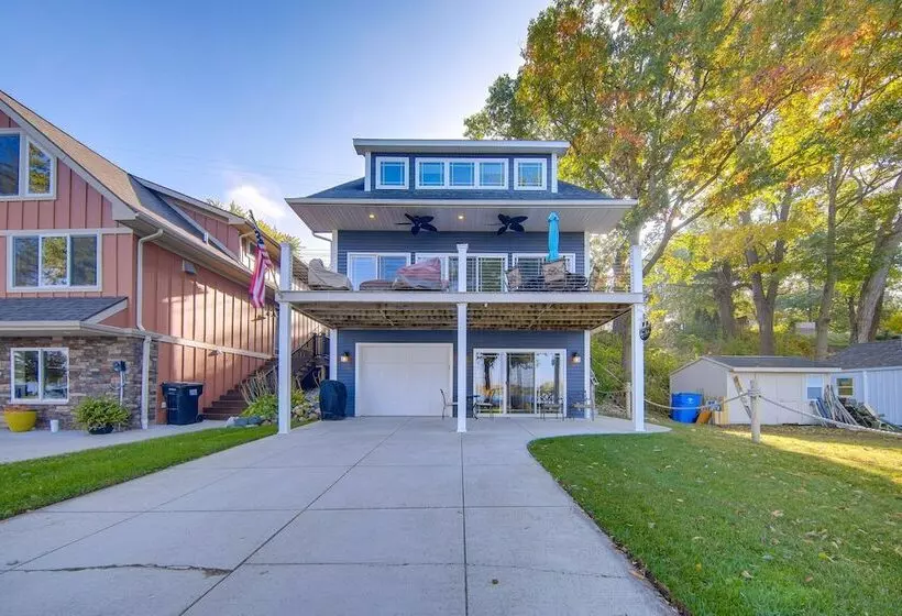 Tipton Home W/ Private Lakefront & Fire Pits!