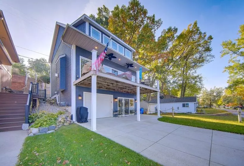 Tipton Home W/ Private Lakefront & Fire Pits!