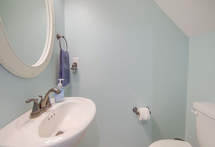 Tipton Home W/ Private Lakefront & Fire Pits!