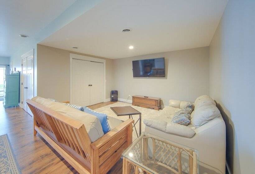 Tipton Home W/ Private Lakefront & Fire Pits!