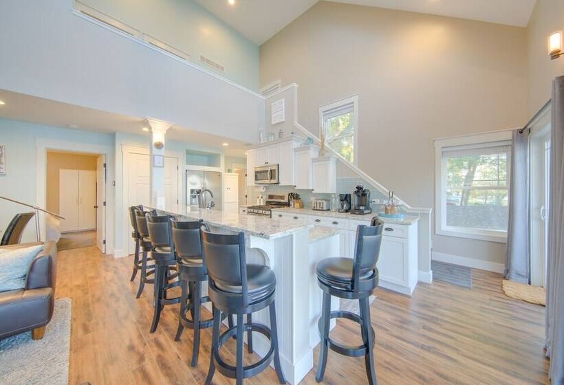 Tipton Home W/ Private Lakefront & Fire Pits!