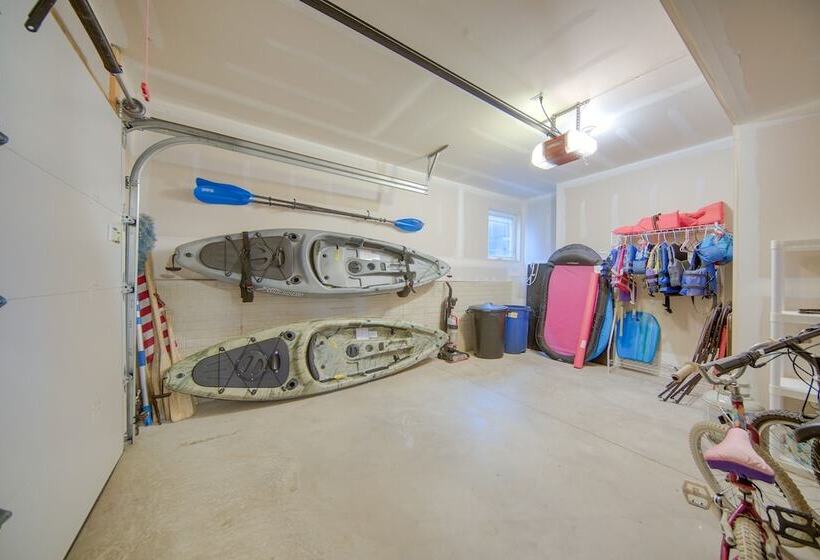 Tipton Home W/ Private Lakefront & Fire Pits!